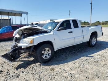  Salvage Mitsubishi Raider