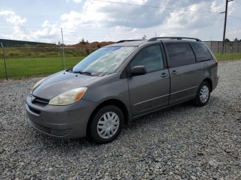  Salvage Toyota Sienna