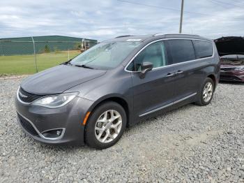  Salvage Chrysler Pacifica