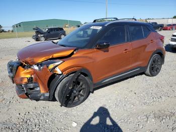  Salvage Nissan Kicks