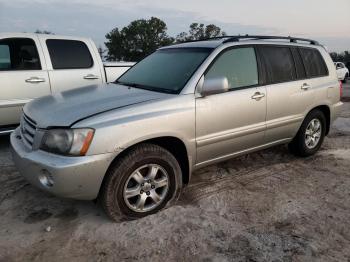  Salvage Toyota Highlander