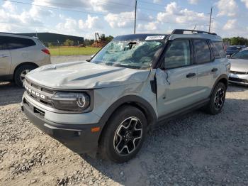  Salvage Ford Bronco