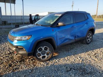  Salvage Jeep Compass