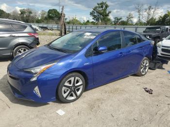  Salvage Toyota Prius