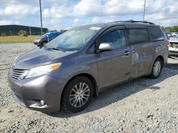  Salvage Toyota Sienna