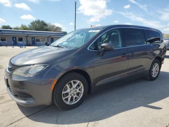  Salvage Chrysler Pacifica