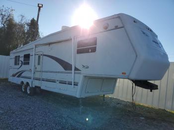  Salvage Jayco 5th Wheel