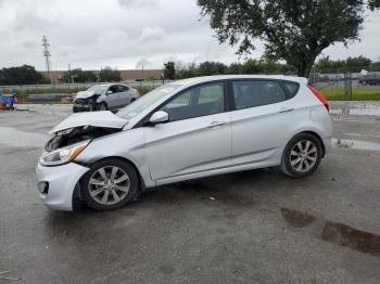  Salvage Hyundai ACCENT