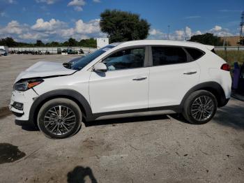  Salvage Hyundai TUCSON