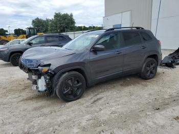  Salvage Jeep Grand Cherokee