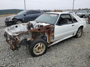  Salvage Ford Mustang