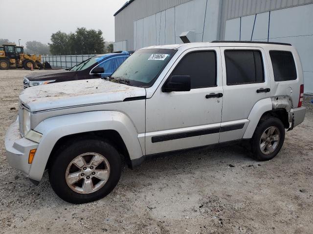  Salvage Jeep Liberty