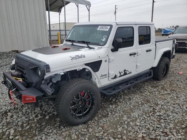  Salvage Jeep Gladiator