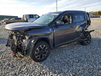  Salvage Jeep Compass