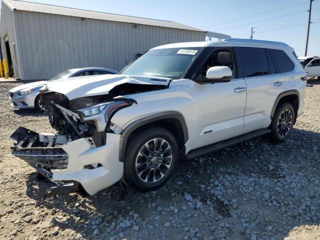  Salvage Toyota Sequoia