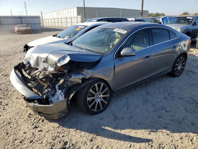  Salvage Volvo S60