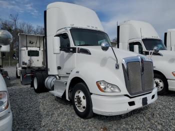  Salvage Kenworth T680