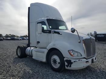  Salvage Kenworth T680