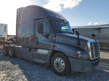  Salvage Freightliner Cascadia 1