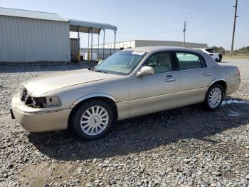  Salvage Lincoln Towncar