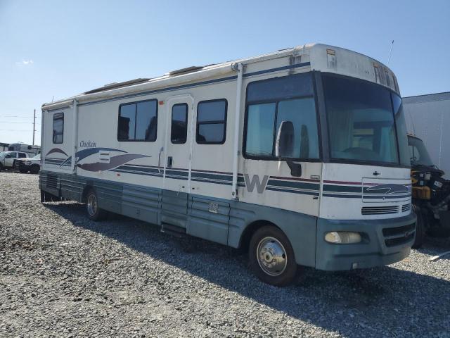  Salvage Winnebago Chieftain