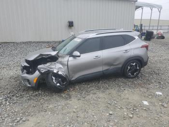  Salvage Kia Seltos
