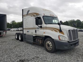  Salvage Freightliner Cascadia 1