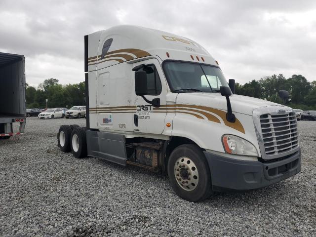  Salvage Freightliner Cascadia 1