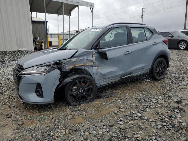  Salvage Nissan Kicks