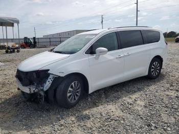  Salvage Chrysler Pacifica