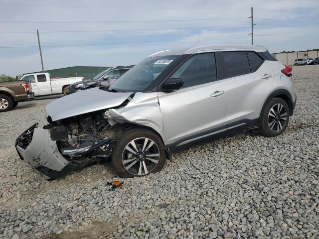  Salvage Nissan Kicks
