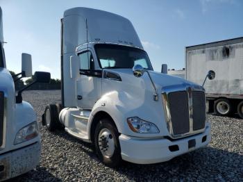  Salvage Kenworth T680