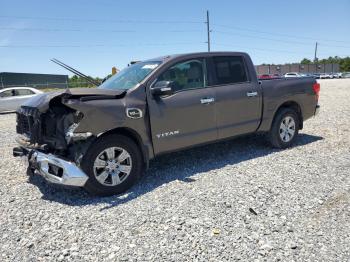  Salvage Nissan Titan