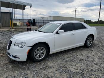  Salvage Chrysler 300