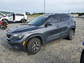  Salvage Kia Seltos
