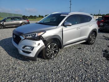 Salvage Hyundai TUCSON