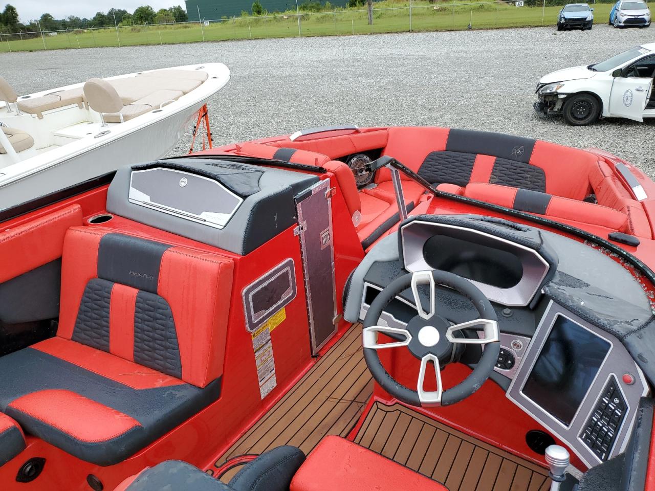Mastercraft Boat Image 4
