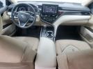 Toyota Camry Le Image 3