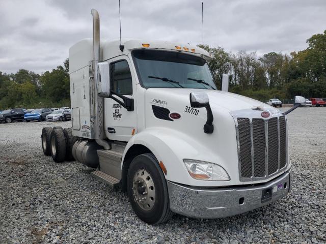  Salvage Peterbilt 579