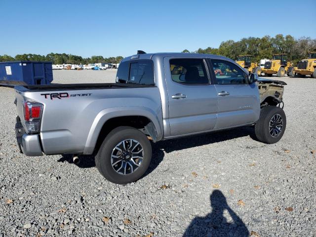 Toyota Tacoma Double Cab Image 9
