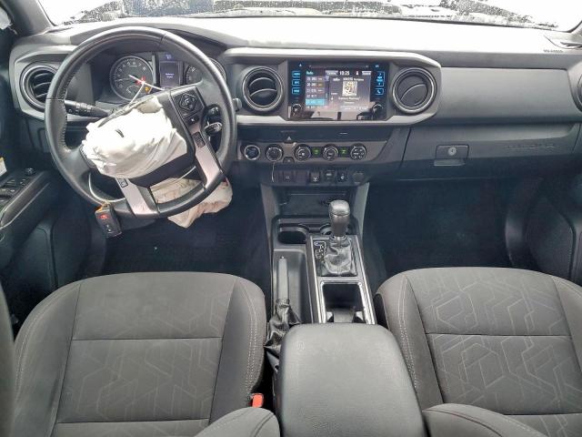 Toyota Tacoma Double Cab Image 8