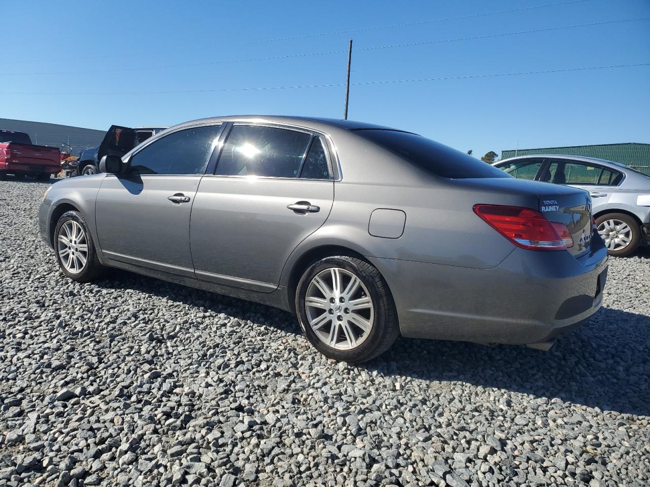 Toyota Avalon Xl Image 9