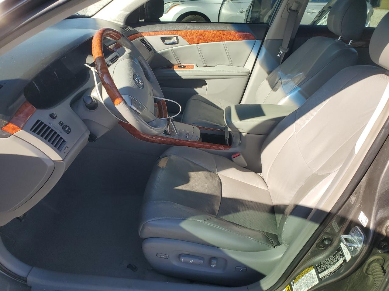 Toyota Avalon Xl Image 7