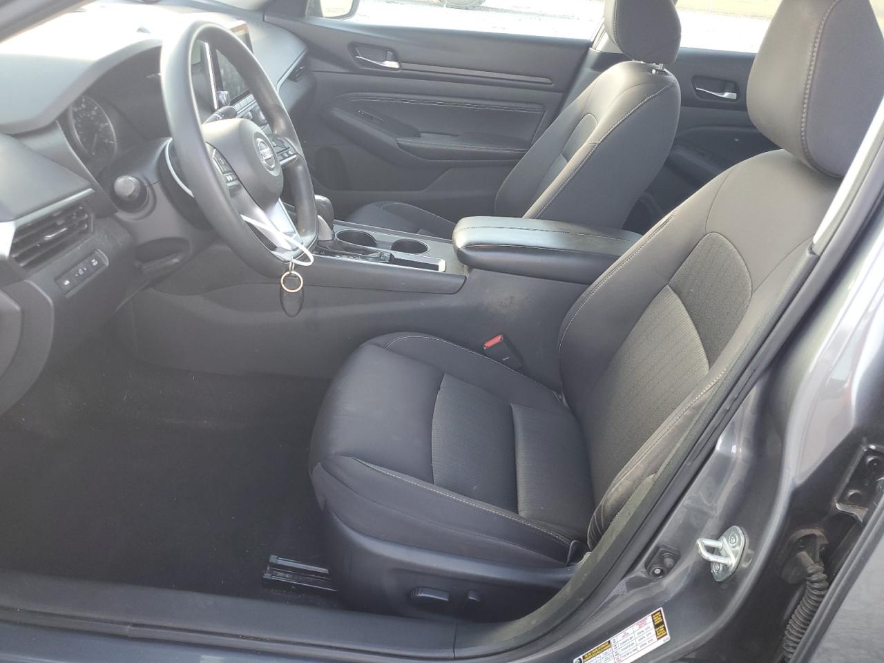 Nissan Altima S Image 5