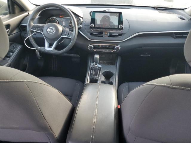 Nissan Altima S Image 10