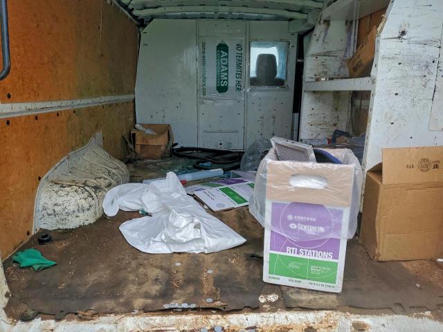 Nissan Nv 1500 Image 8