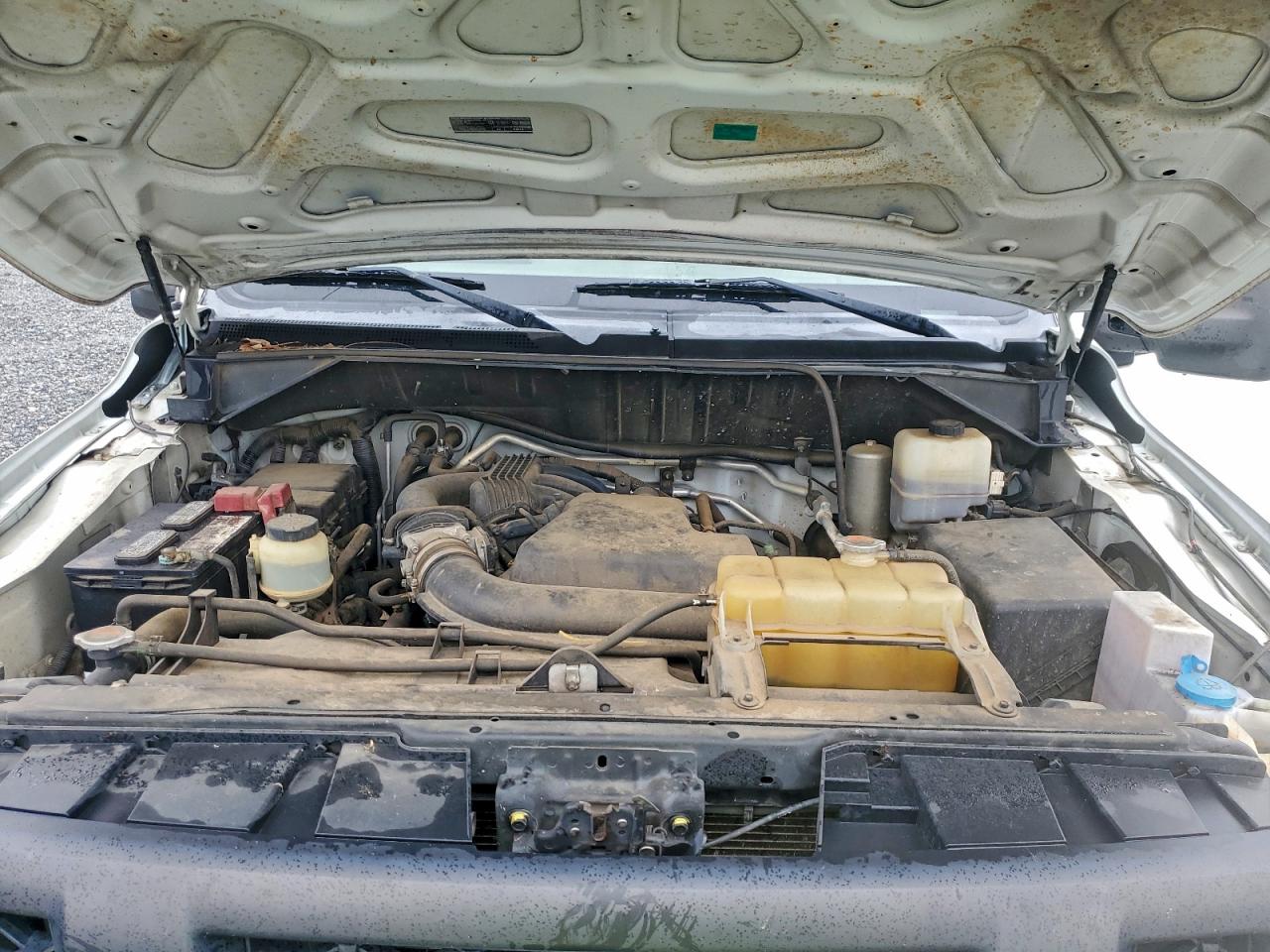 Nissan Nv 1500 Image 7