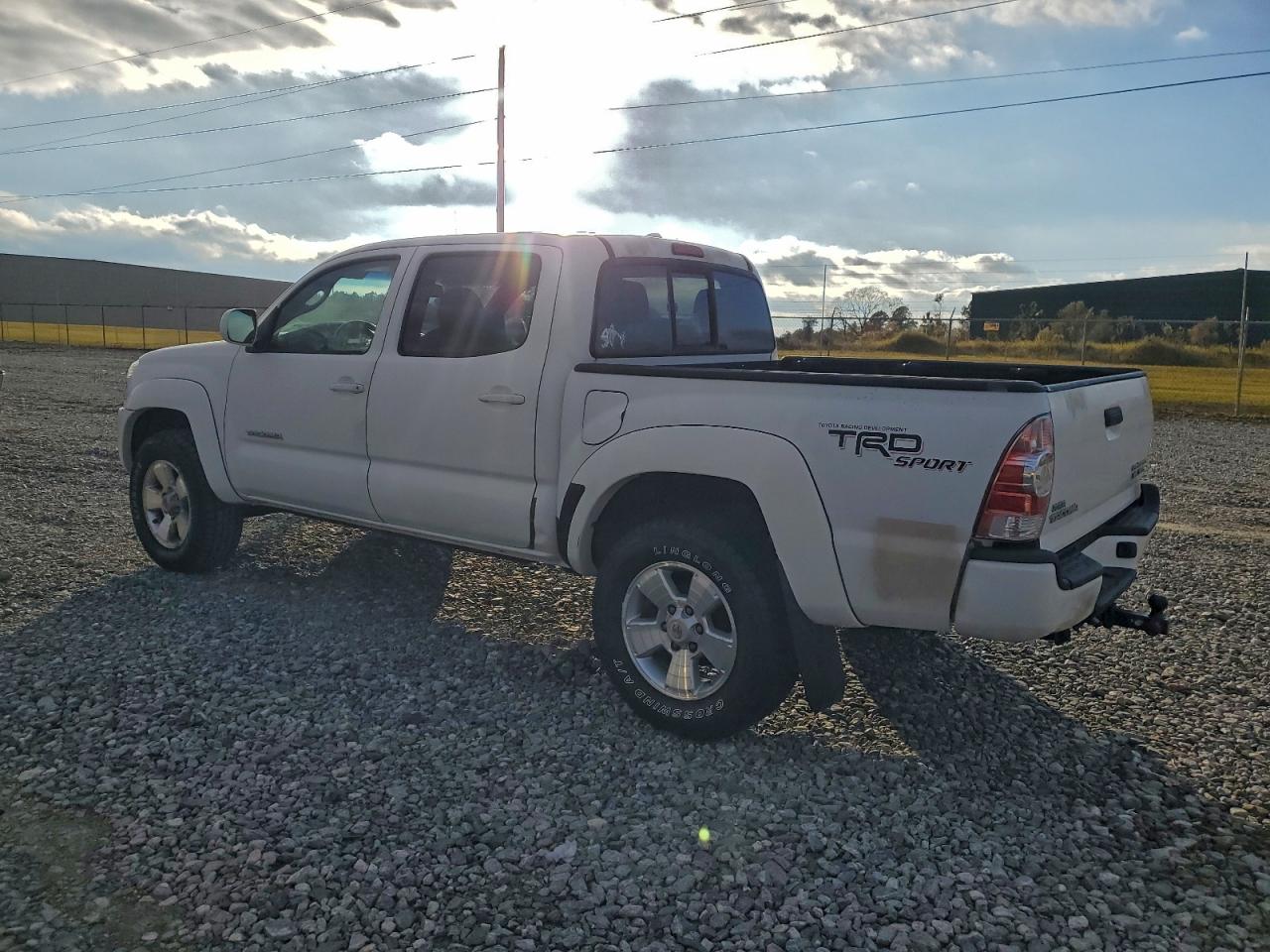 Toyota Tacoma Double Cab Prerunner Image 3