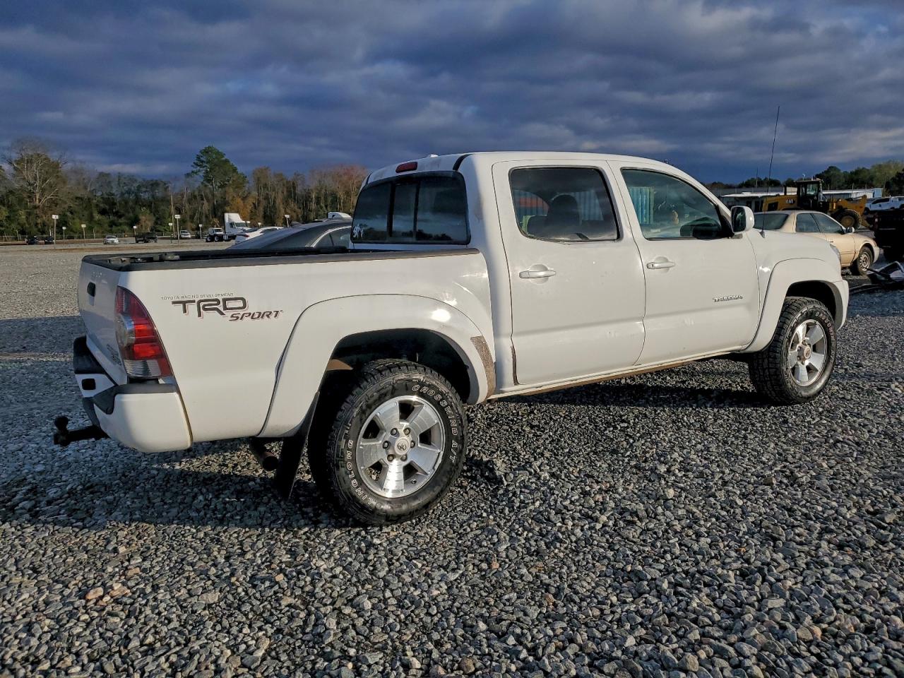 Toyota Tacoma Double Cab Prerunner Image 4