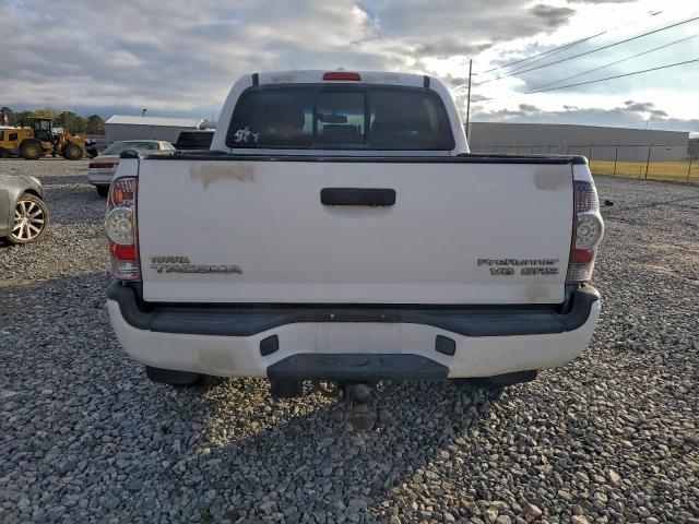 Toyota Tacoma Double Cab Prerunner Image 12